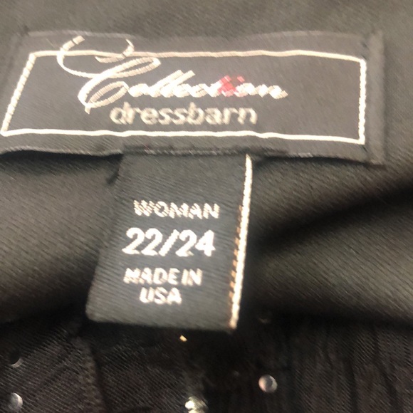 Blouse black Some sparkly,  for Holidays size 22 x 24 from collection dress barn - Picture 3 of 3